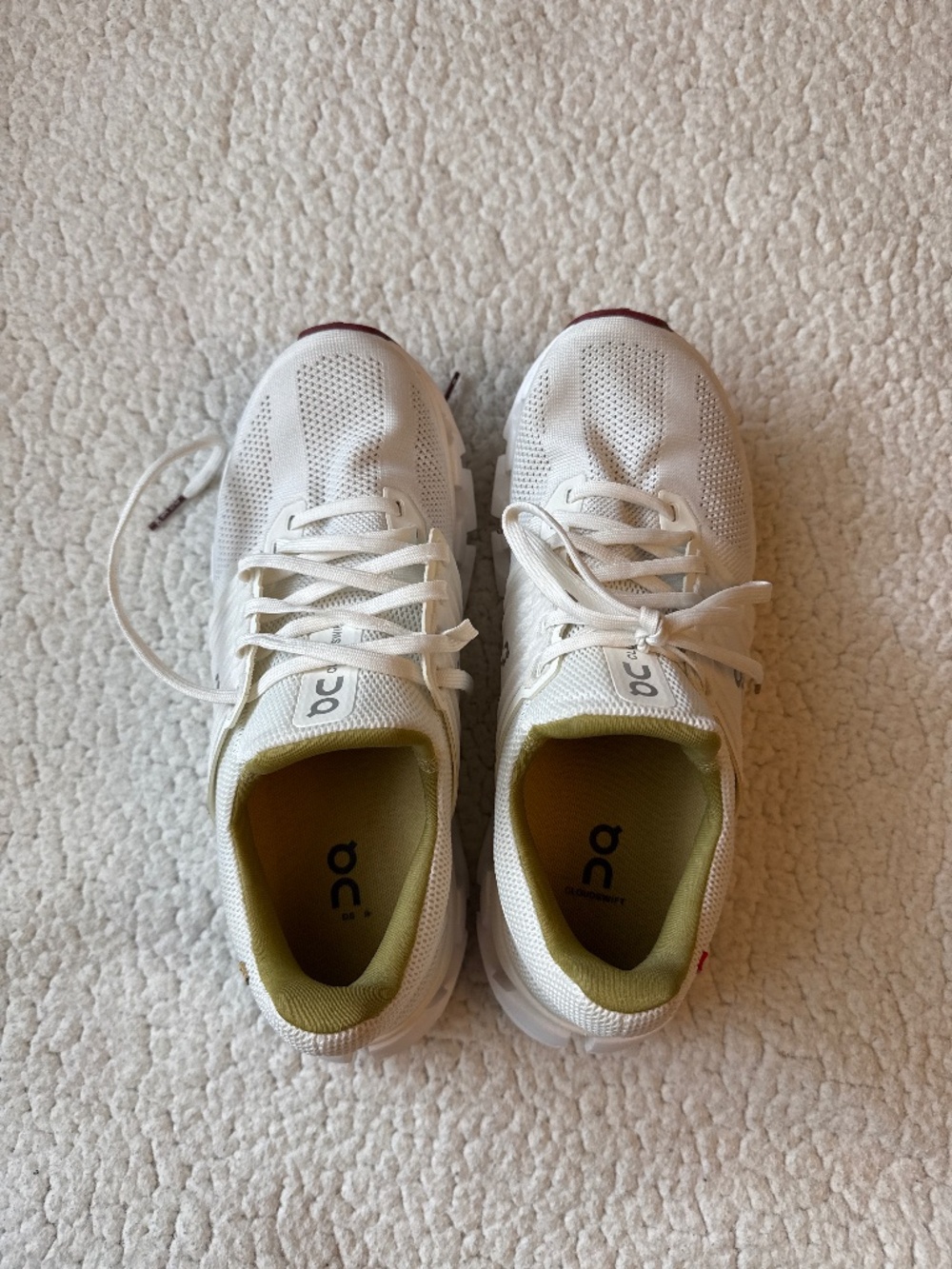 Womens On cloud sneakers